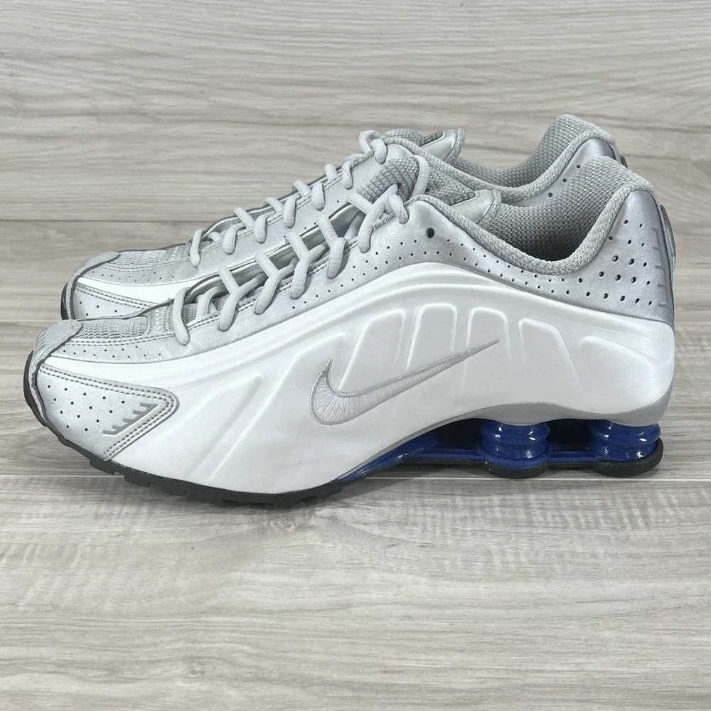 Nike Shox R4 Metallic Silver Deep Royal Blue Men's 9.5 HQ1988-102 New